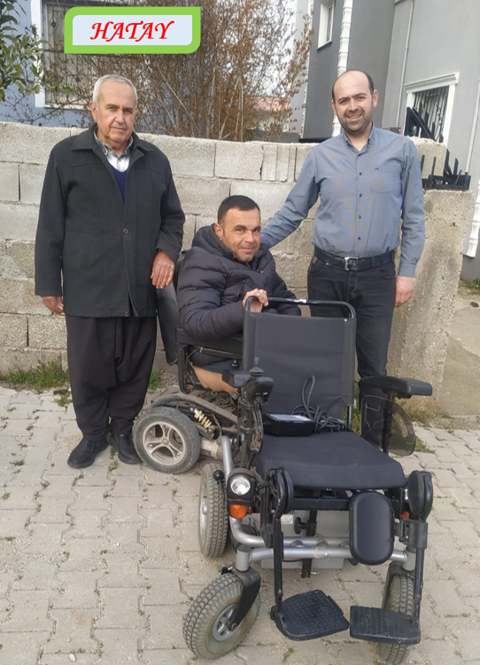 Dernek kurucularımız Ali Kaynar ve Bekir Kaynar’ın Akülü tekerlekli sandalye dağıtımından bazı kareler.